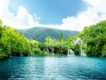 Plitvice Lakes with Picnic Lunch Tour from Split