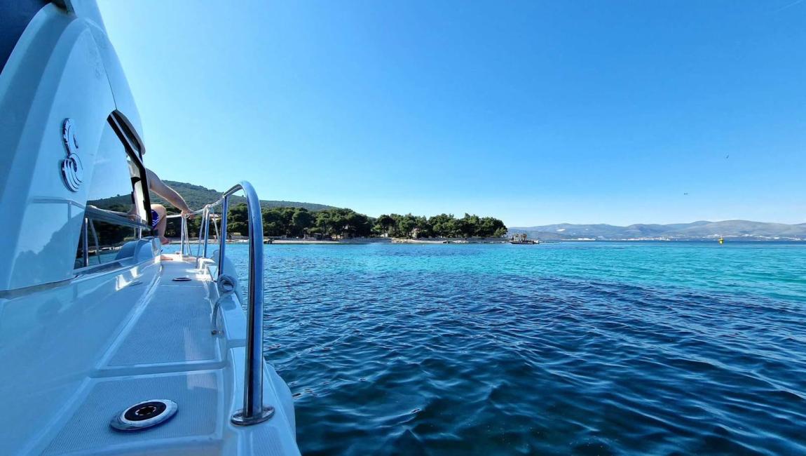 Blue Lagoon tour from Split by Splitlicious
