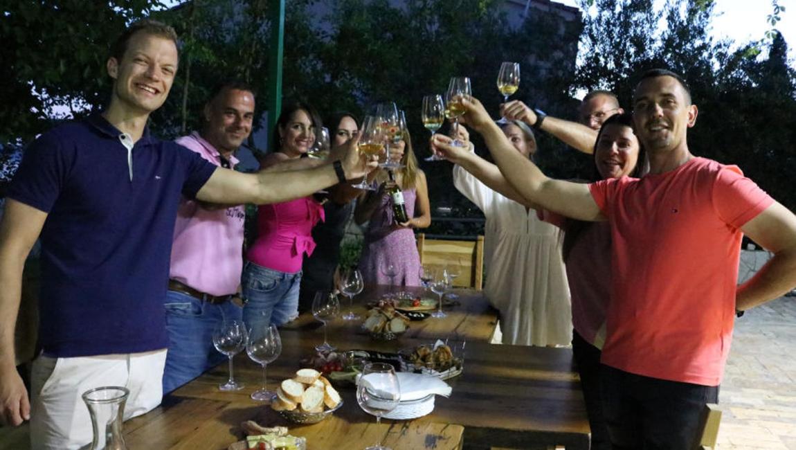 Wine tasting and degustation in family owned Winery in Kaštela